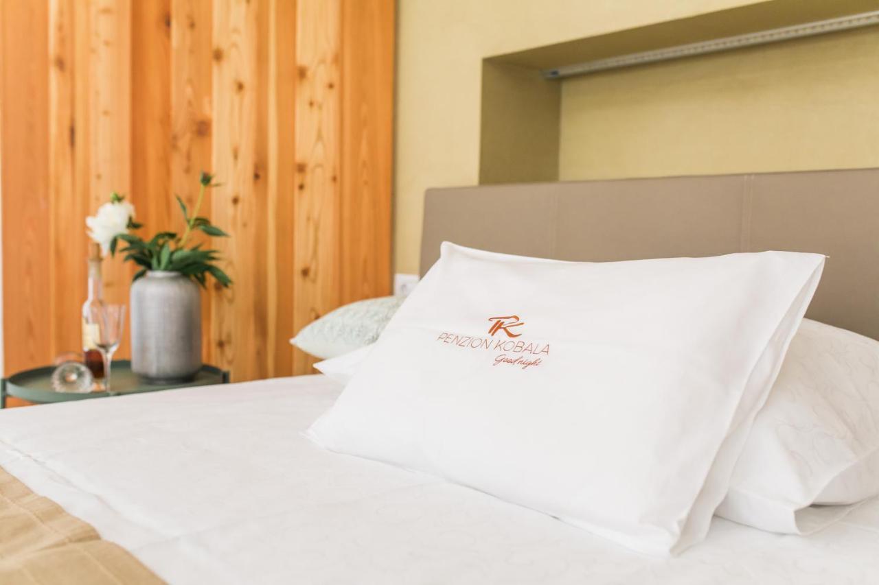 Hotel Penzion Kobala Tolmin Kültér fotó