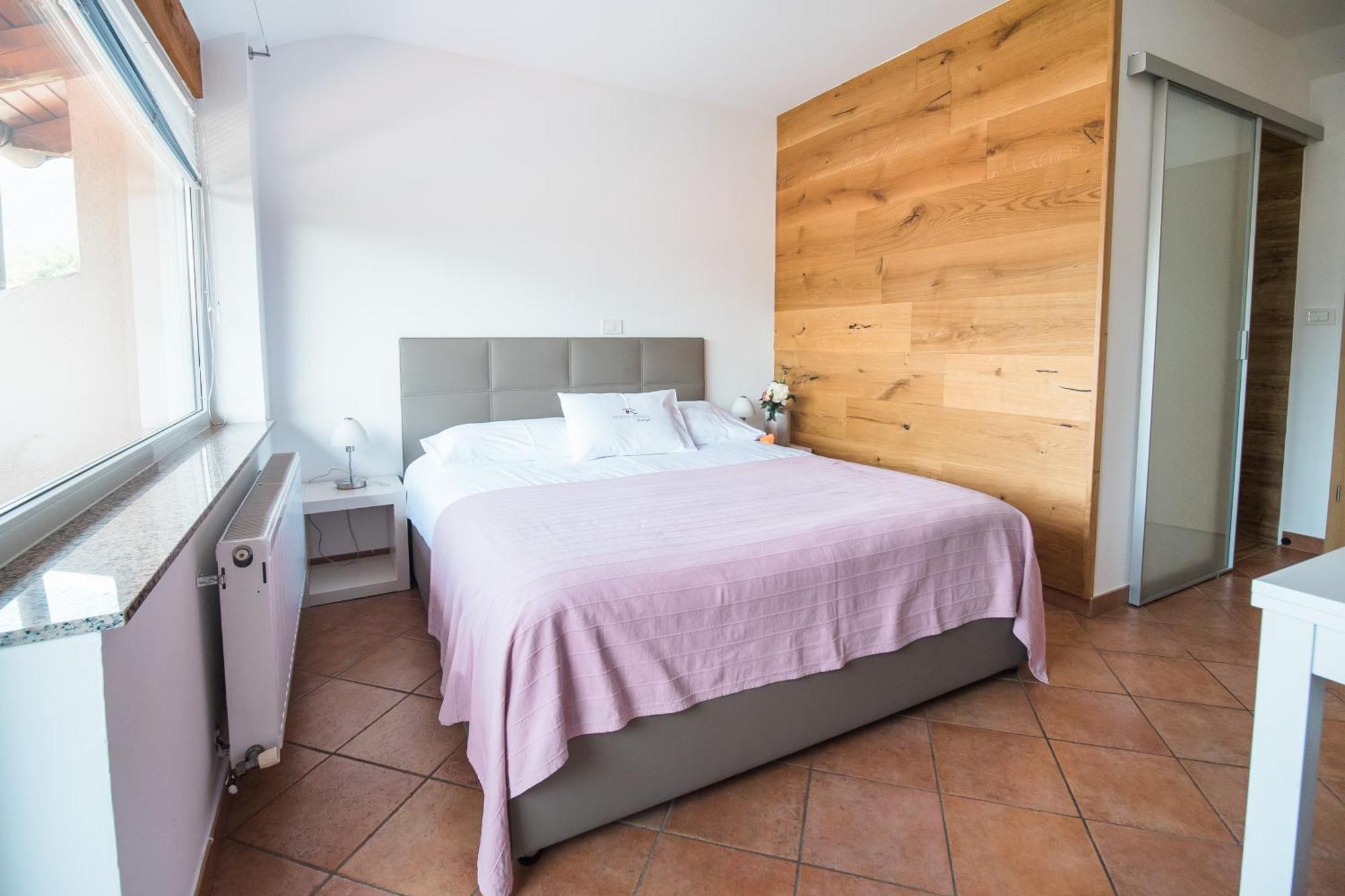 Hotel Penzion Kobala Tolmin Kültér fotó