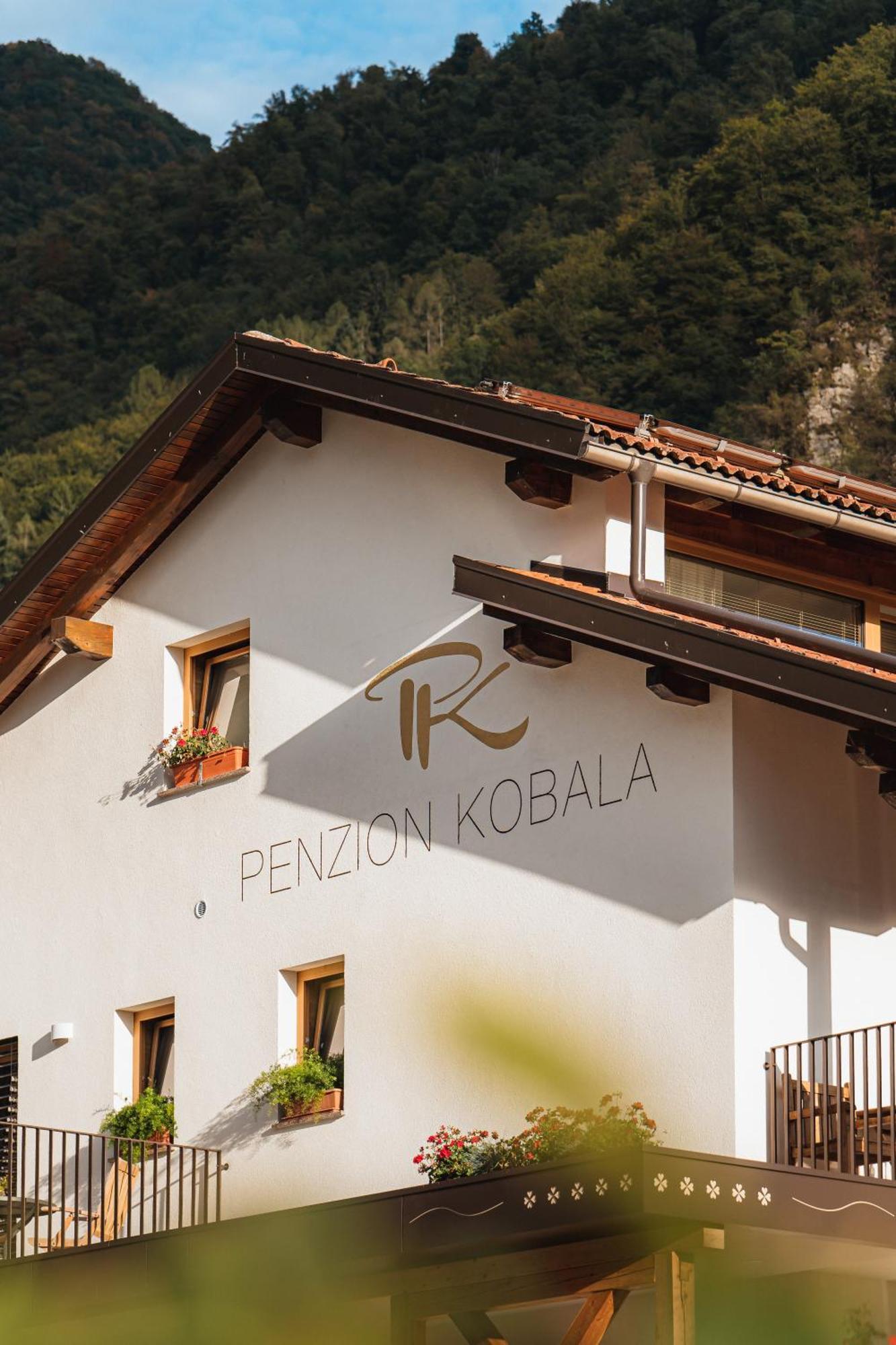 Hotel Penzion Kobala Tolmin Kültér fotó