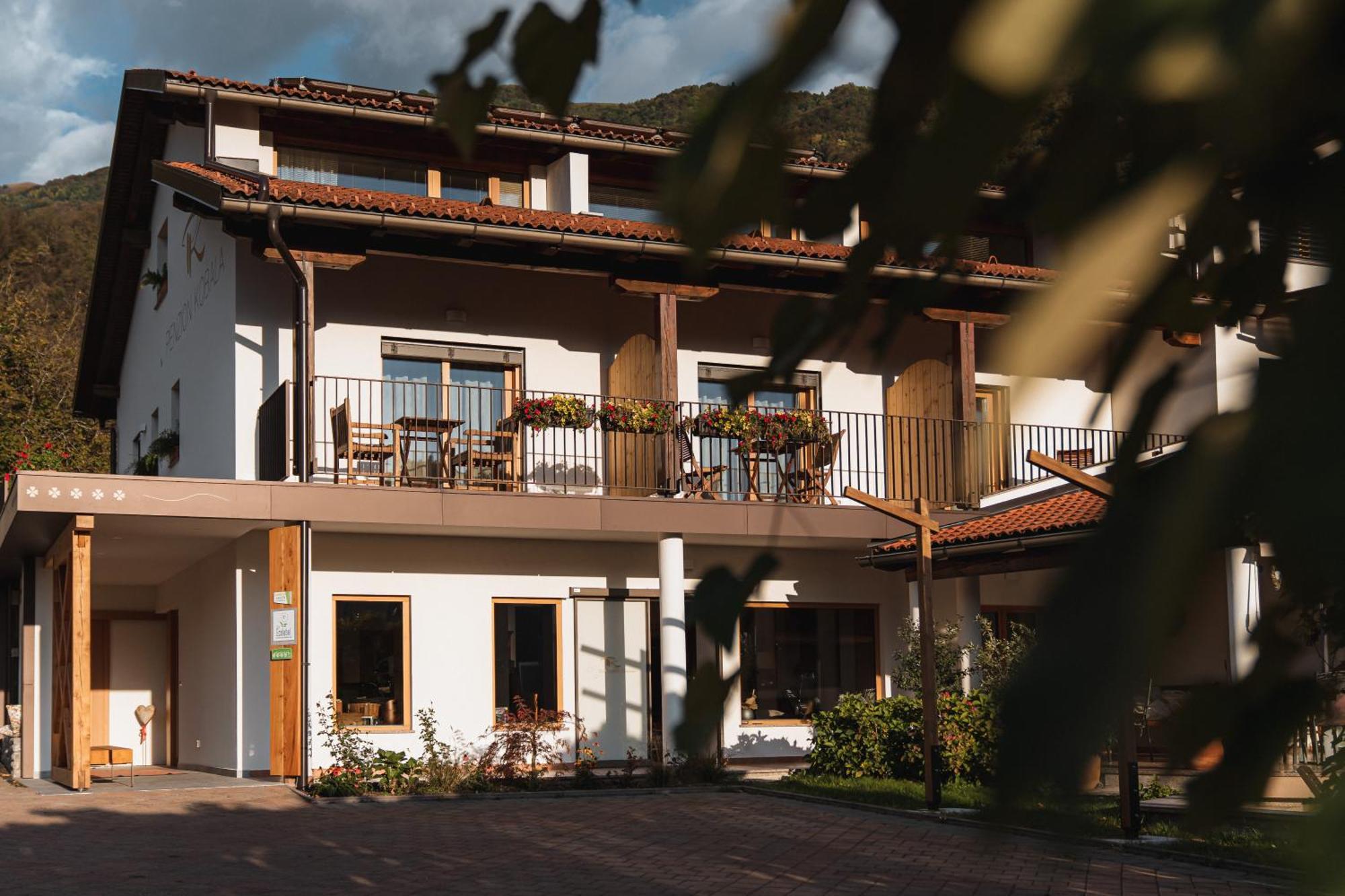 Hotel Penzion Kobala Tolmin Kültér fotó