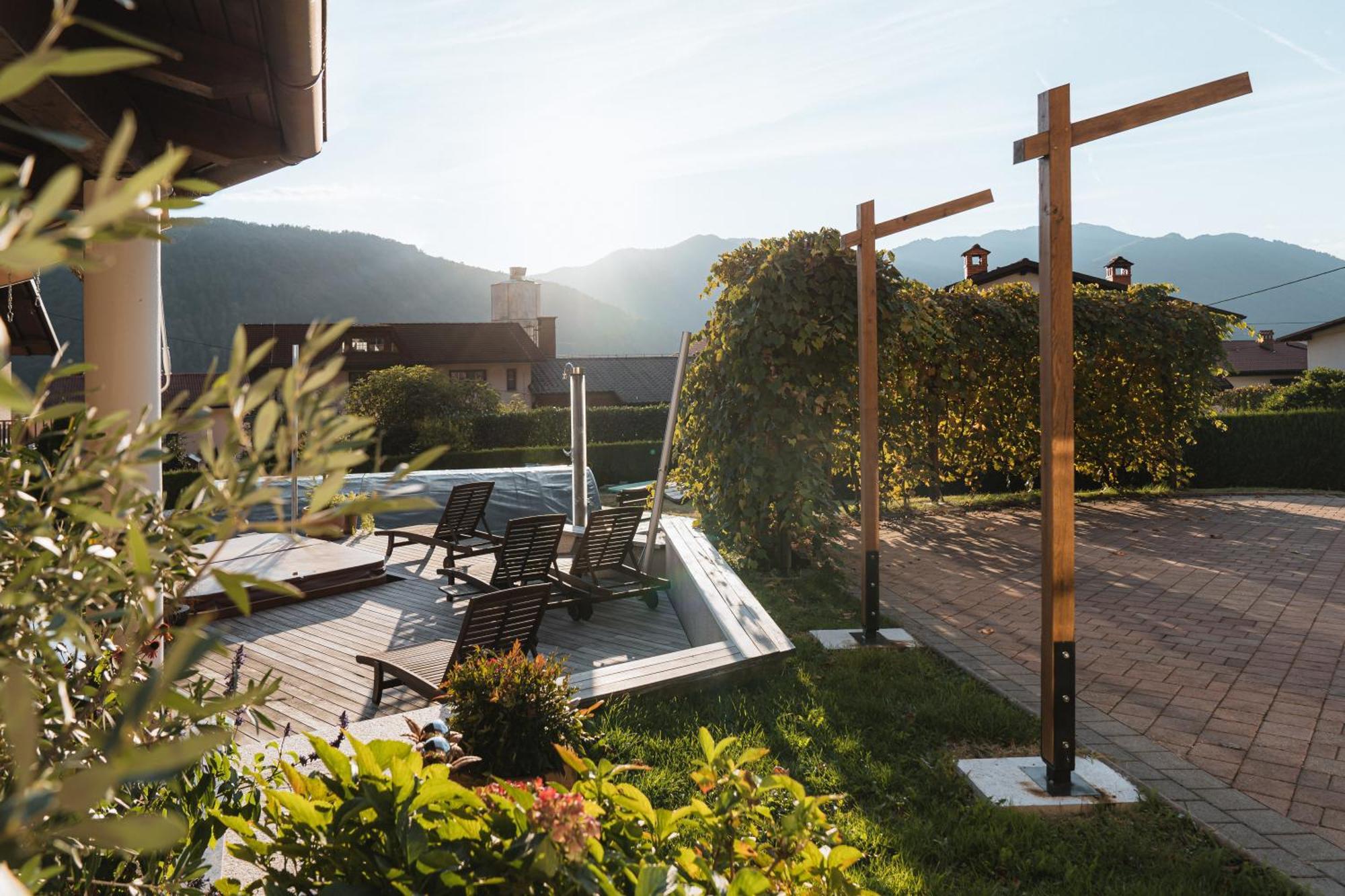 Hotel Penzion Kobala Tolmin Kültér fotó