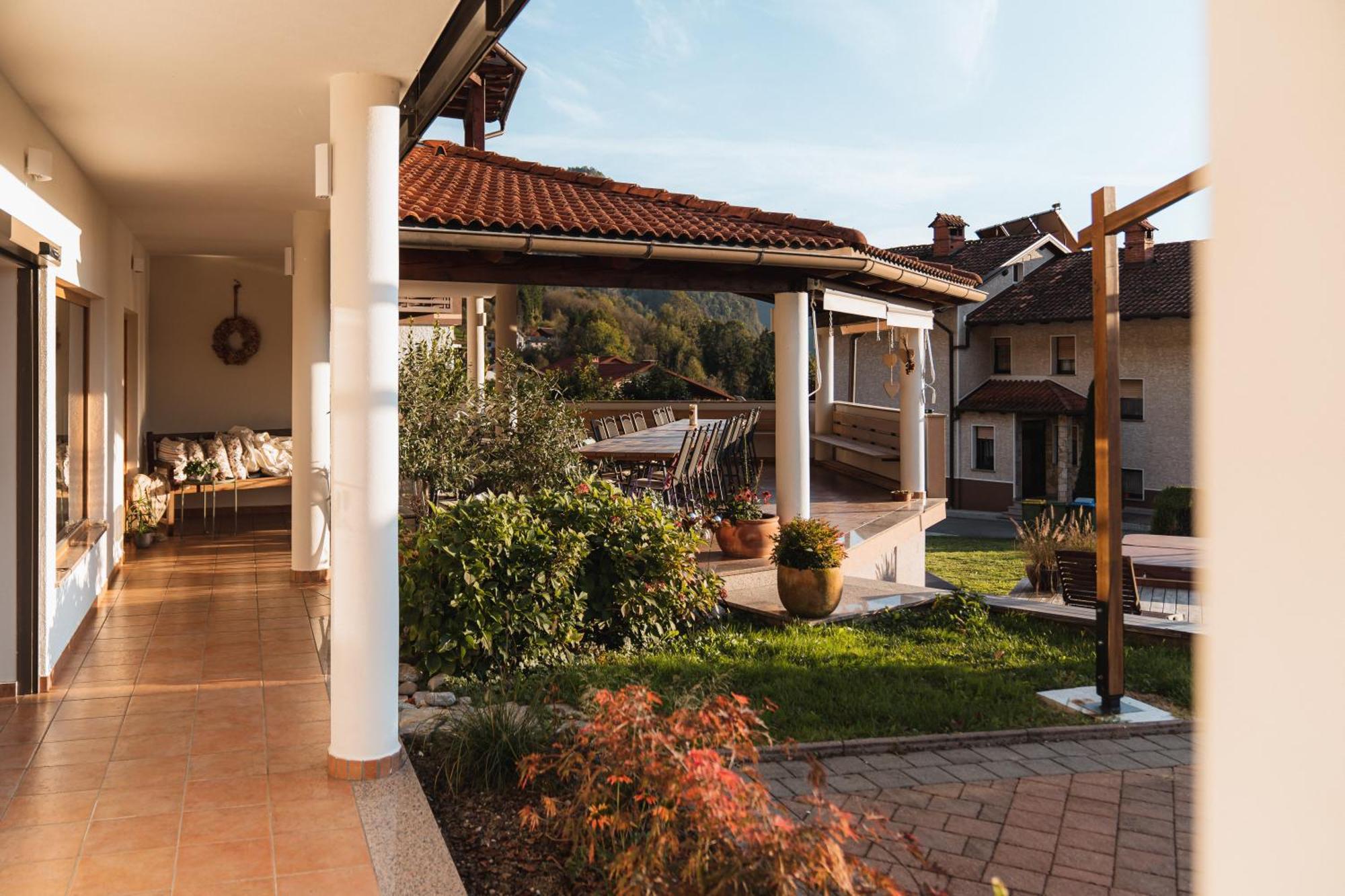 Hotel Penzion Kobala Tolmin Kültér fotó