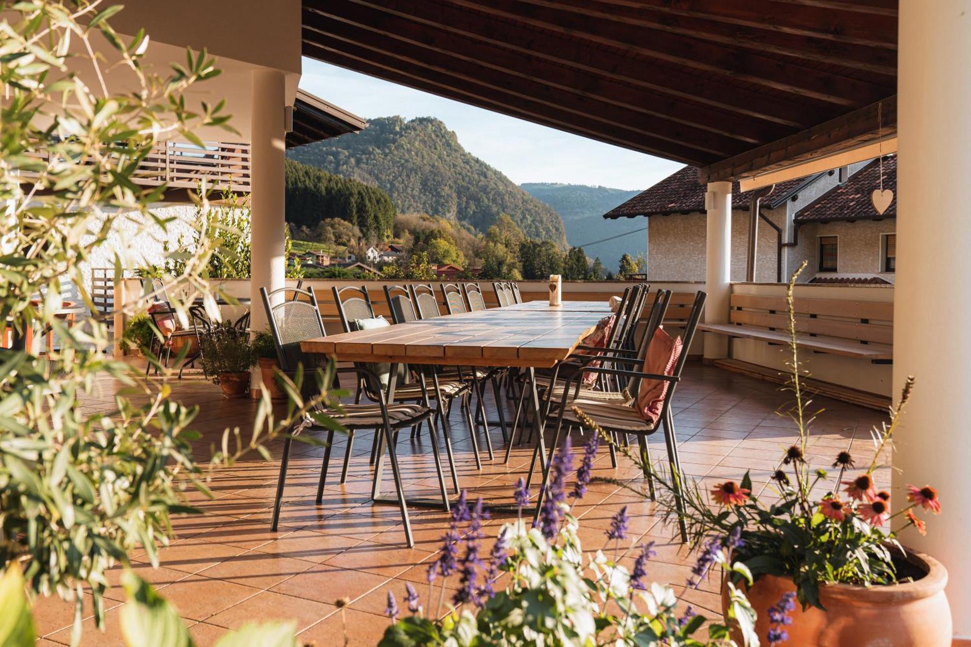 Hotel Penzion Kobala Tolmin Kültér fotó